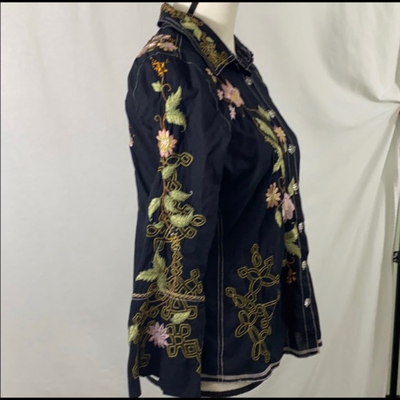 Johnny Was Embroidered Flare Sleeved Floral Blouse - Picture 3 of 7
